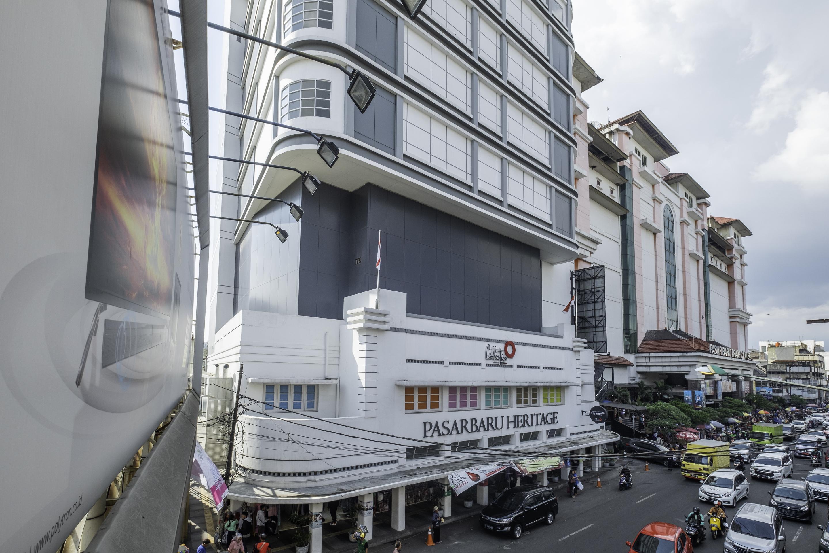 Super Oyo Collection O Hotel Pasar Baru Heritage Bandung Exterior foto